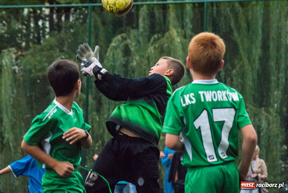 Zdjęcie w galerii na portalu naszraciborz.pl: Piłkarski horror na Orliku wiadomości z regionu