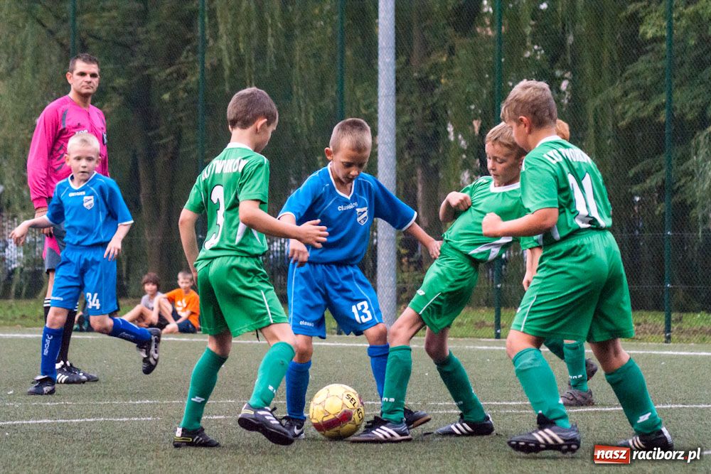 Zdjęcie w galerii na portalu naszraciborz.pl: Piłkarski horror na Orliku wiadomości z regionu