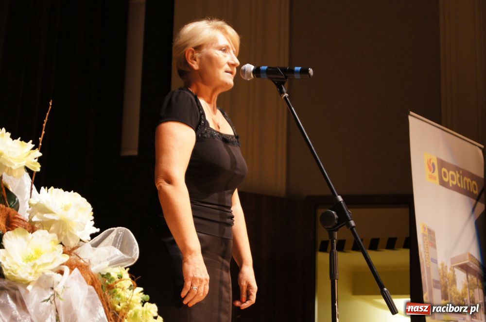 Zdjęcie w galerii na portalu naszraciborz.pl: W krainie uśmiechu na deskach RCK wiadomości z regionu