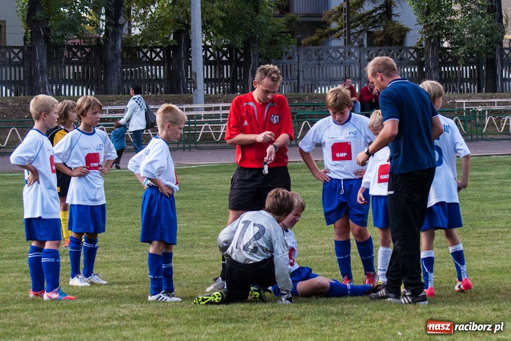 Zdjęcie w galerii na portalu naszraciborz.pl: Unia gładko pokonała Wypoczynek wiadomości z regionu