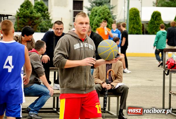 Zdjęcie w galerii na portalu naszraciborz.pl: Streetball coraz bardziej popularny wiadomości z regionu