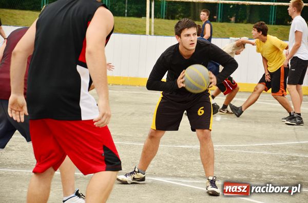 Zdjęcie w galerii na portalu naszraciborz.pl: Streetball coraz bardziej popularny wiadomości z regionu