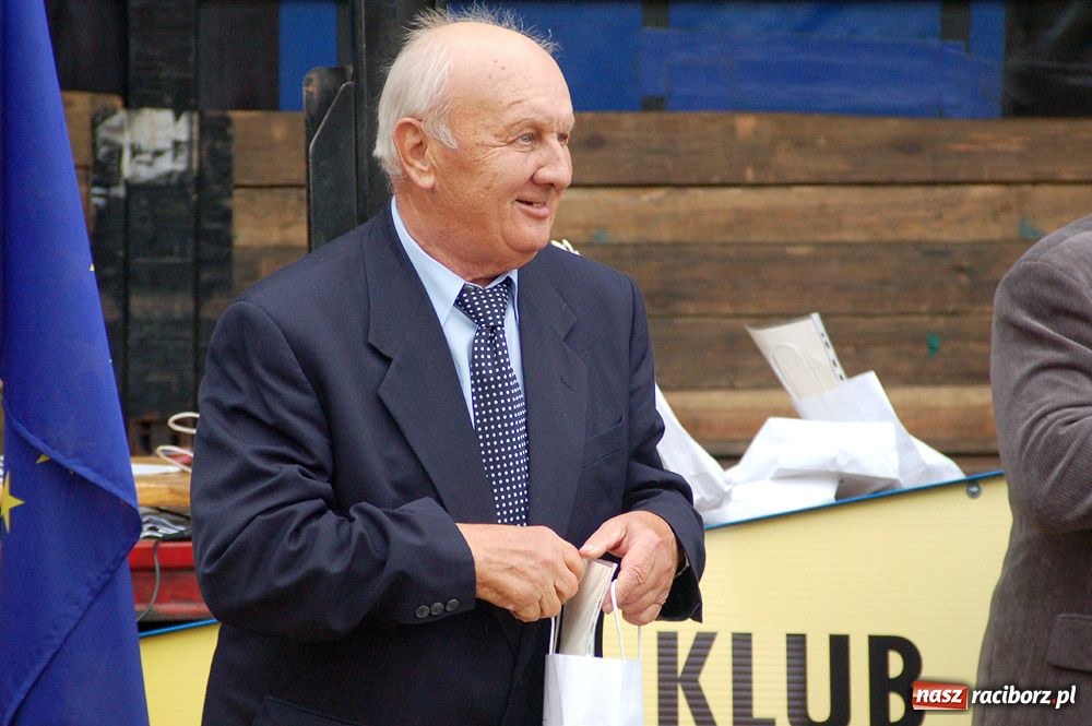 Zdjęcie w galerii na portalu naszraciborz.pl: Chcąc rozpalać, trzeba samemu płonąć wiadomości z regionu