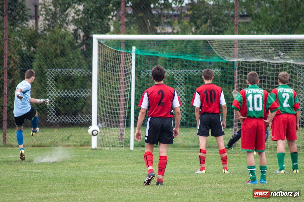 Zdjęcie w galerii na portalu naszraciborz.pl: Derby gminy dla juniorów Samborowic wiadomości z regionu