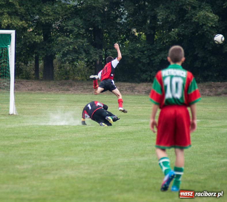 Zdjęcie w galerii na portalu naszraciborz.pl: Derby gminy dla juniorów Samborowic wiadomości z regionu