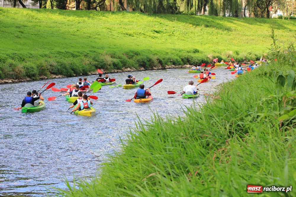 Zdjęcie w galerii na portalu naszraciborz.pl: Ruszył Kajakowy Maraton Odrzański wiadomości z regionu