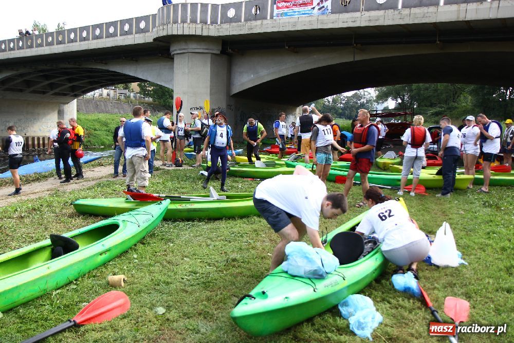 Zdjęcie w galerii na portalu naszraciborz.pl: Ruszył Kajakowy Maraton Odrzański wiadomości z regionu