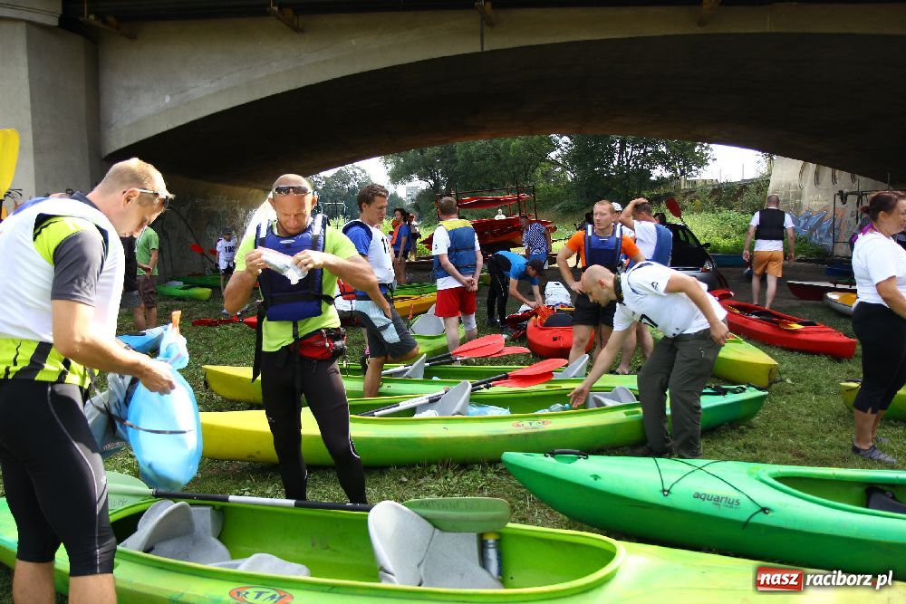 Zdjęcie w galerii na portalu naszraciborz.pl: Ruszył Kajakowy Maraton Odrzański wiadomości z regionu