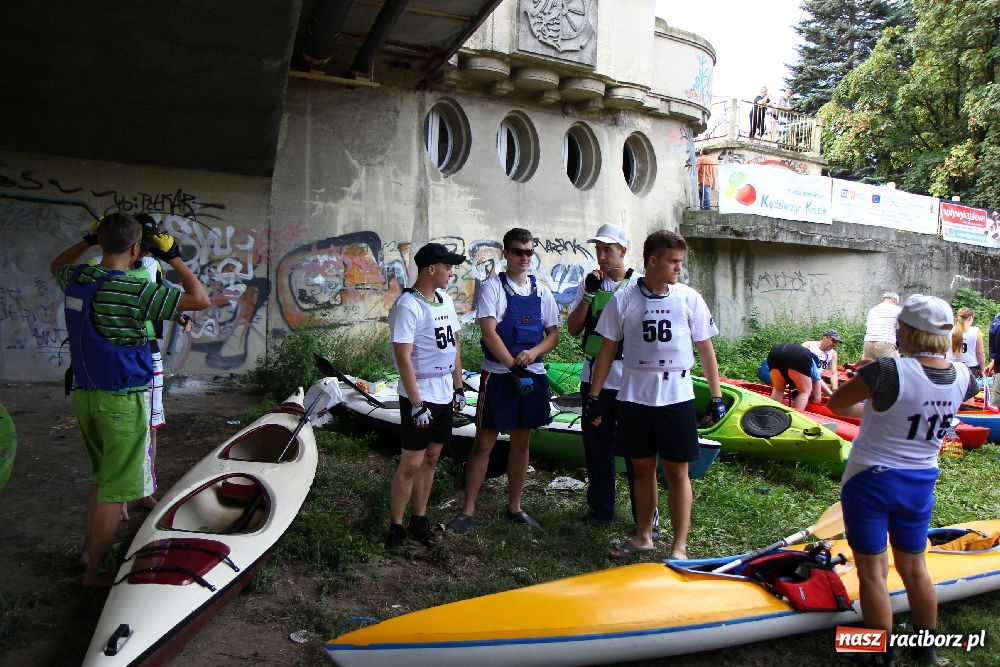 Zdjęcie w galerii na portalu naszraciborz.pl: Ruszył Kajakowy Maraton Odrzański wiadomości z regionu