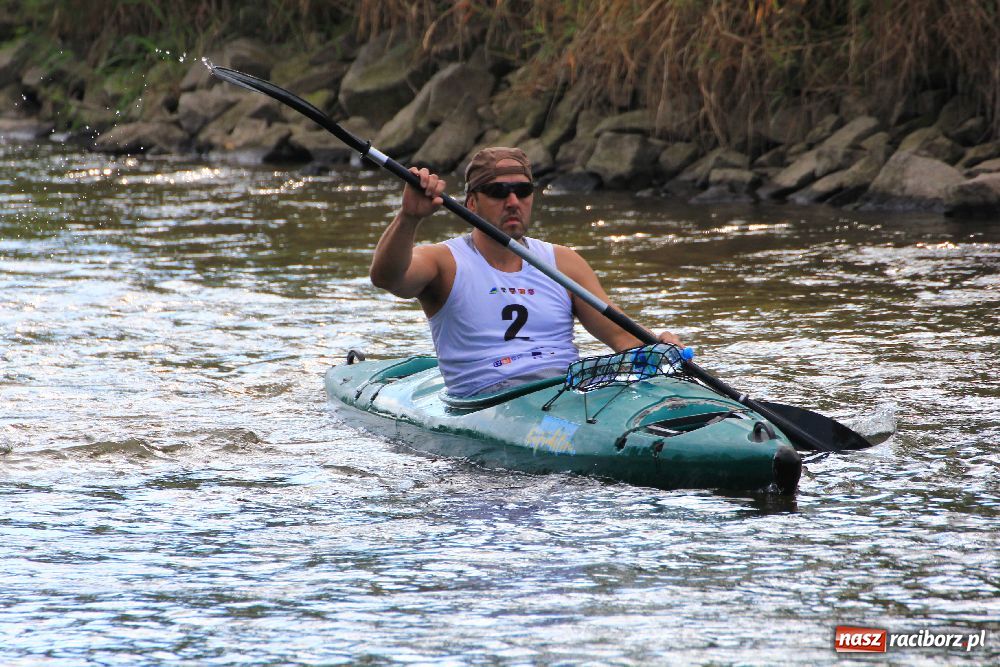 Zdjęcie w galerii na portalu naszraciborz.pl: Ruszył Kajakowy Maraton Odrzański wiadomości z regionu