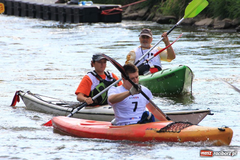 Zdjęcie w galerii na portalu naszraciborz.pl: Ruszył Kajakowy Maraton Odrzański wiadomości z regionu