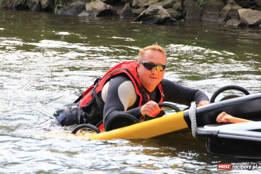 Zdjęcie w galerii na portalu naszraciborz.pl: Ruszył Kajakowy Maraton Odrzański wiadomości z regionu