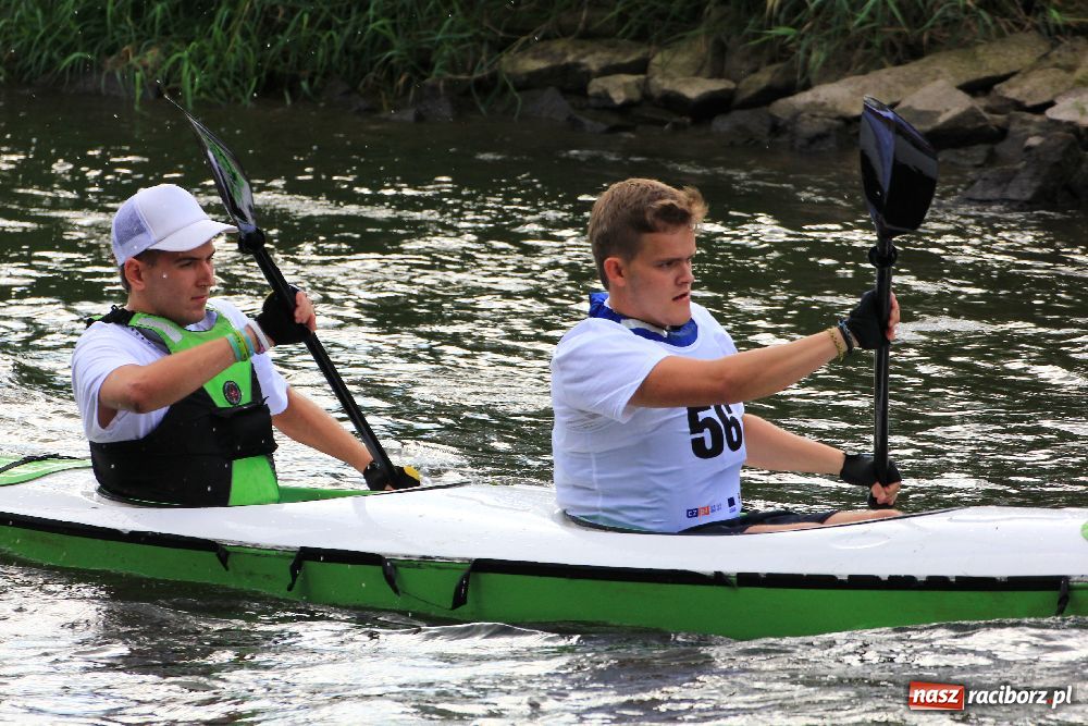 Zdjęcie w galerii na portalu naszraciborz.pl: Ruszył Kajakowy Maraton Odrzański wiadomości z regionu