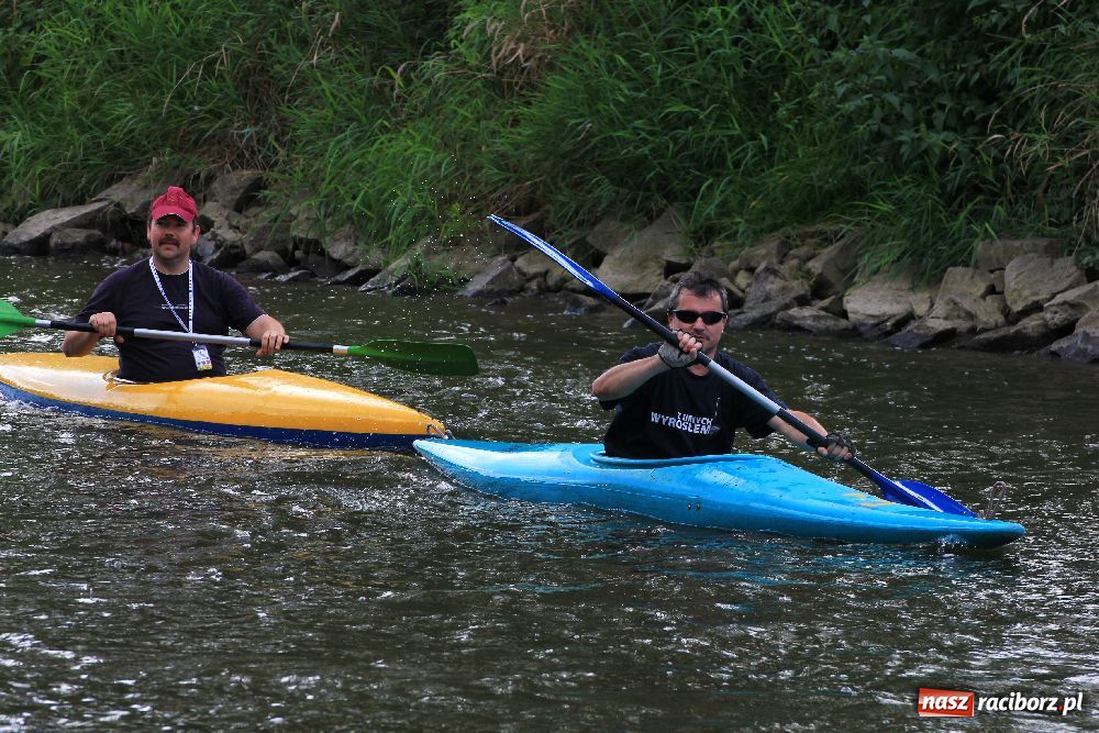 Zdjęcie w galerii na portalu naszraciborz.pl: Ruszył Kajakowy Maraton Odrzański wiadomości z regionu