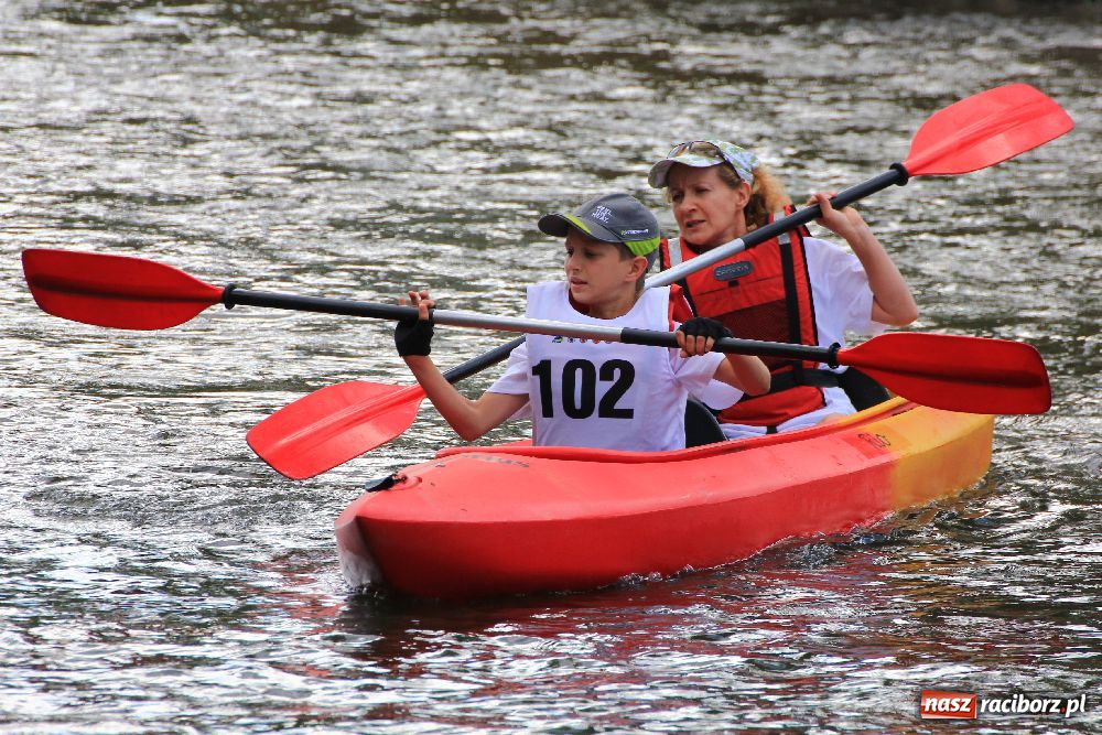 Zdjęcie w galerii na portalu naszraciborz.pl: Ruszył Kajakowy Maraton Odrzański wiadomości z regionu