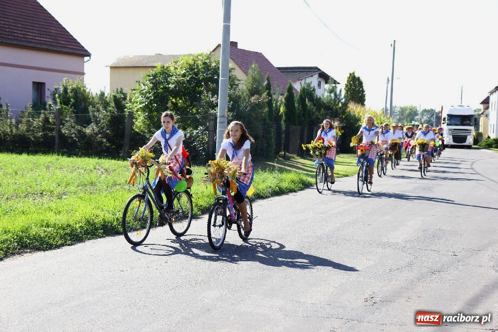 Zdjęcie w galerii na portalu naszraciborz.pl: Dożynki wiejskie w Makowie wiadomości z regionu