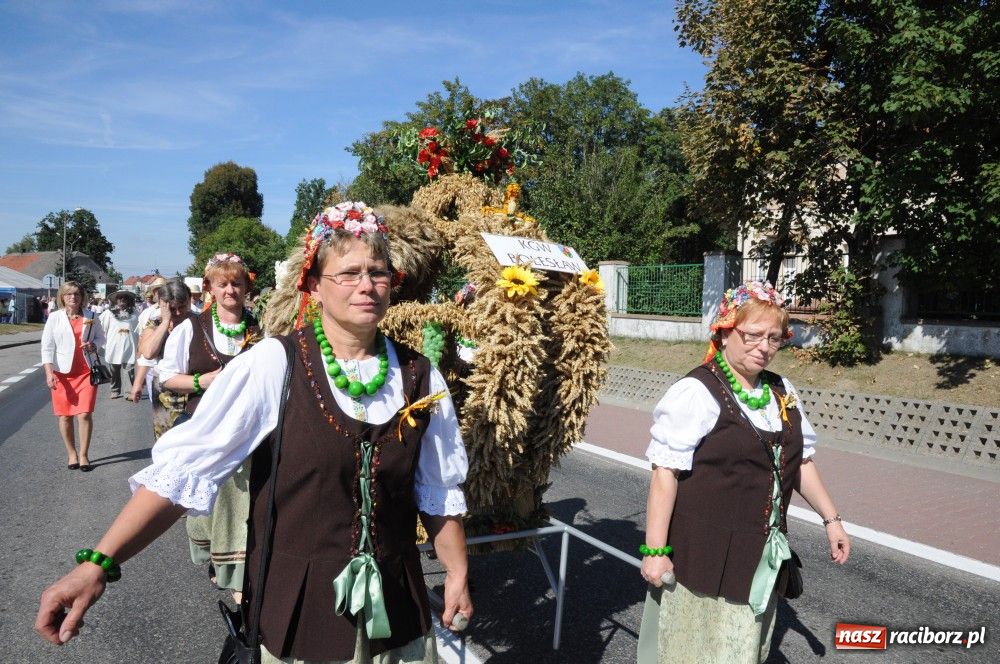Zdjęcie w galerii na portalu naszraciborz.pl: Tłumy na dożynkach w Krzyżanowicach wiadomości z regionu