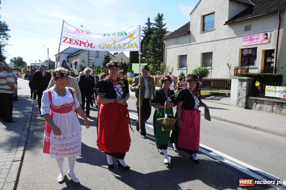 Zdjęcie w galerii na portalu naszraciborz.pl: Tłumy na dożynkach w Krzyżanowicach wiadomości z regionu