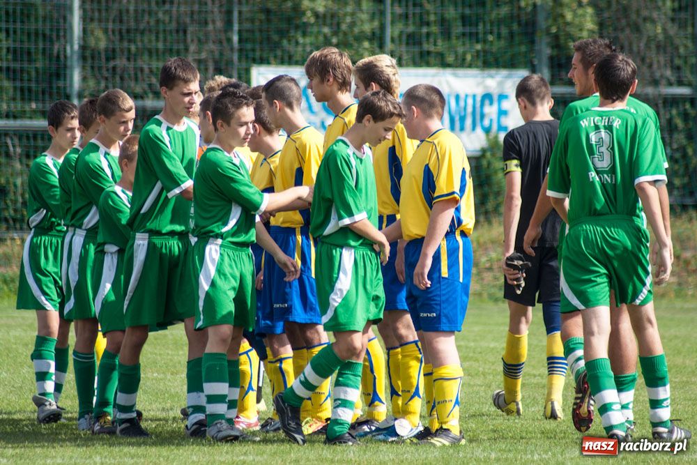 Zdjęcie w galerii na portalu naszraciborz.pl: Grad goli w derbach Raciborza wiadomości z regionu