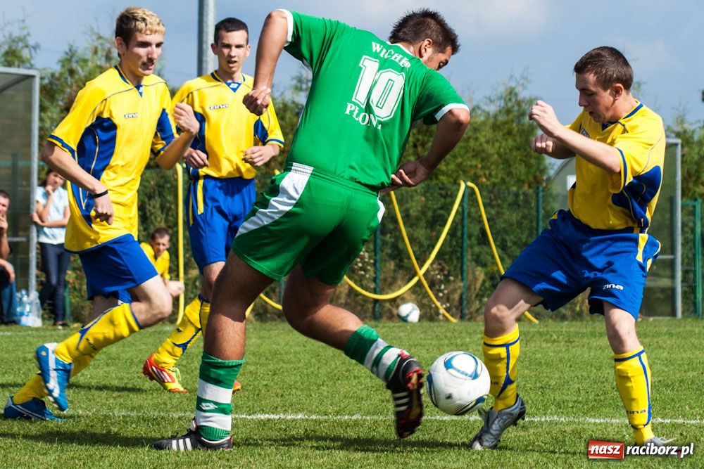Zdjęcie w galerii na portalu naszraciborz.pl: Grad goli w derbach Raciborza wiadomości z regionu