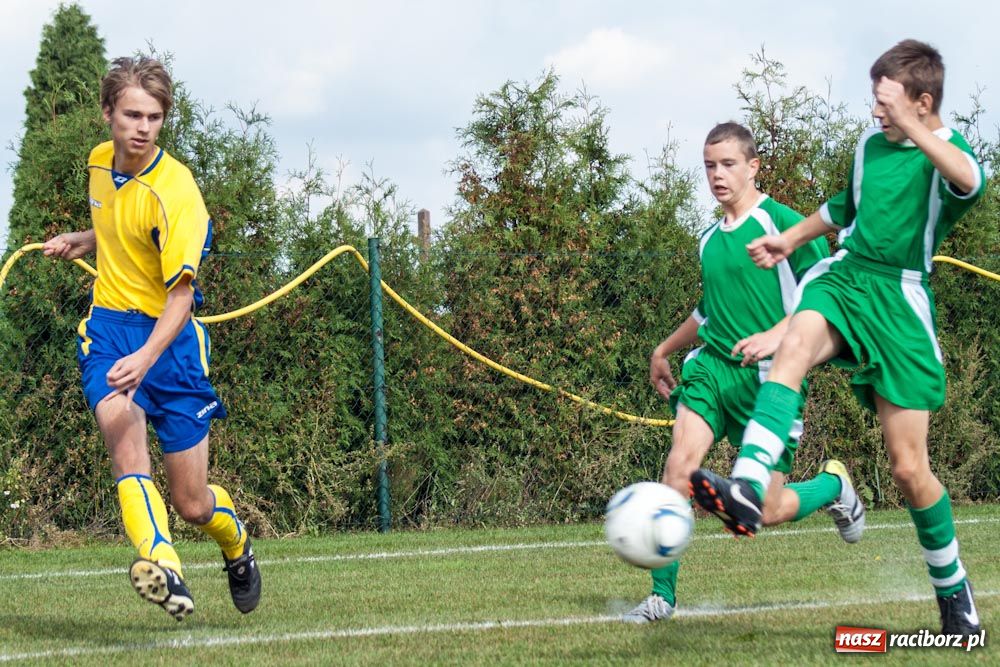 Zdjęcie w galerii na portalu naszraciborz.pl: Grad goli w derbach Raciborza wiadomości z regionu