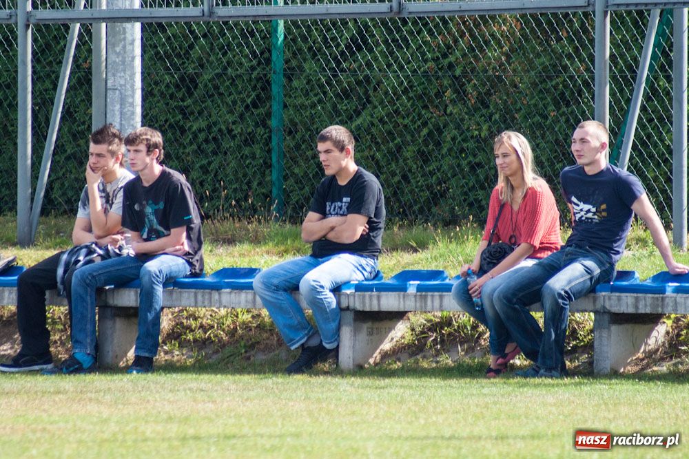 Zdjęcie w galerii na portalu naszraciborz.pl: Grad goli w derbach Raciborza wiadomości z regionu