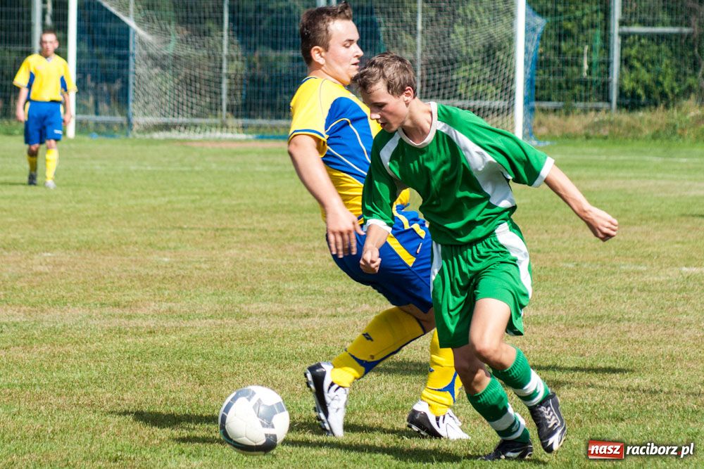 Zdjęcie w galerii na portalu naszraciborz.pl: Grad goli w derbach Raciborza wiadomości z regionu
