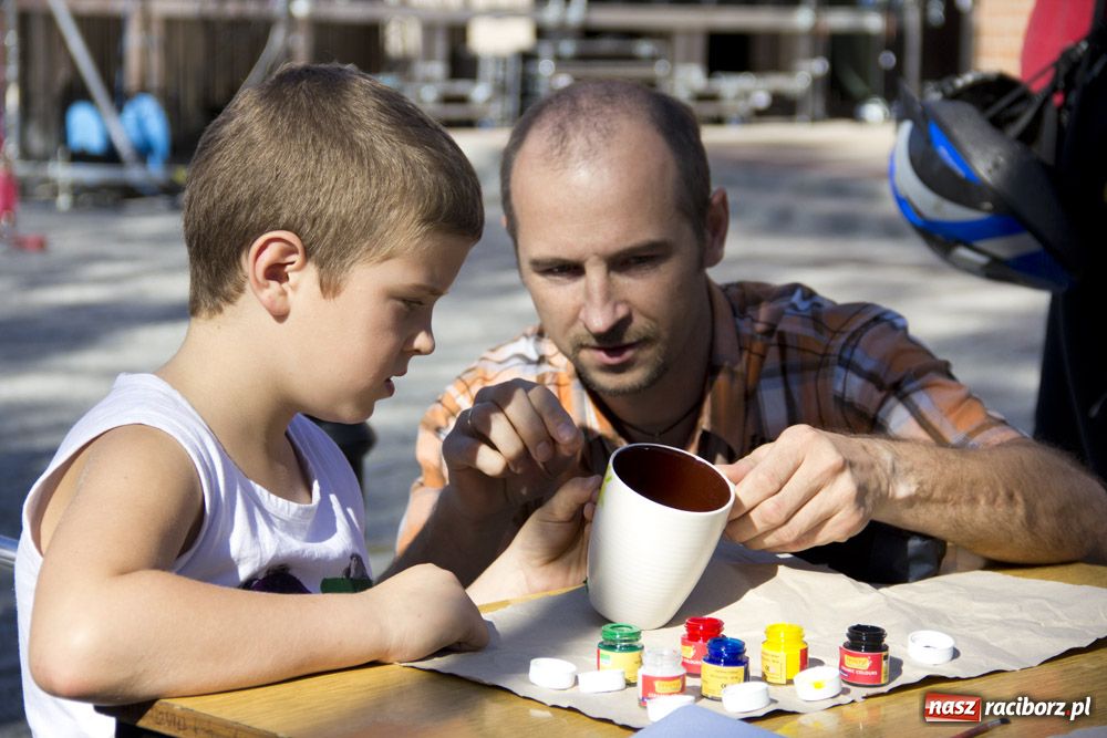 Zdjęcie w galerii na portalu naszraciborz.pl: MDK promował się na zamku wiadomości z regionu