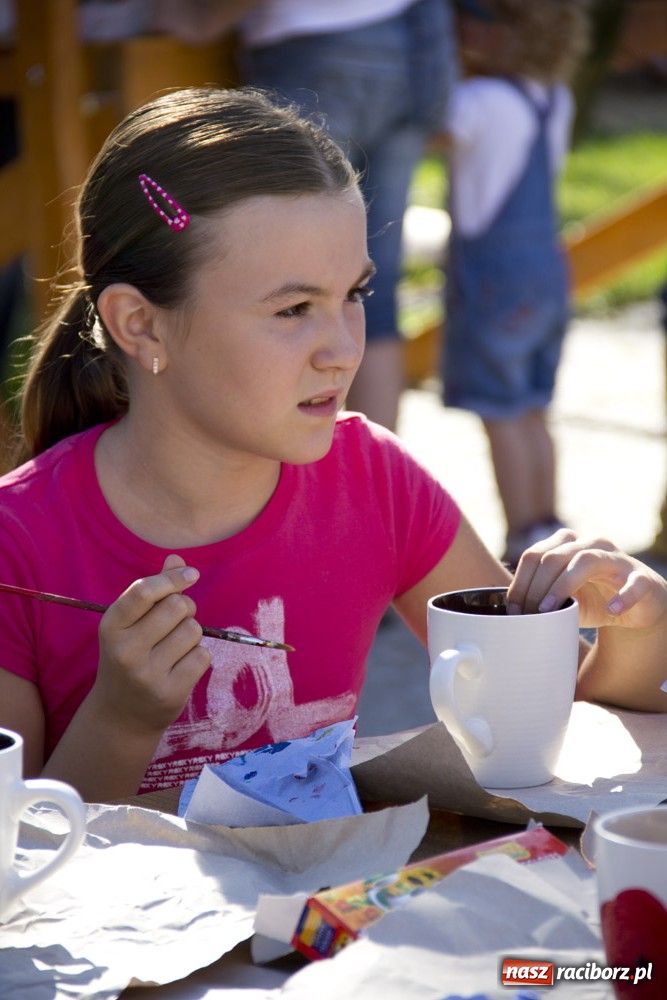 Zdjęcie w galerii na portalu naszraciborz.pl: MDK promował się na zamku wiadomości z regionu
