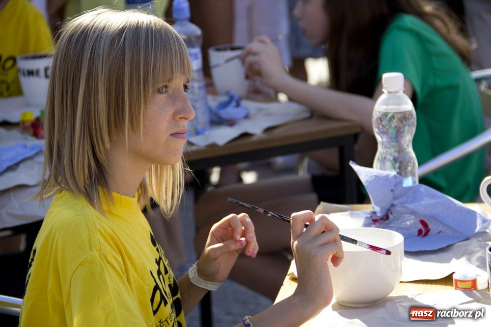 Zdjęcie w galerii na portalu naszraciborz.pl: MDK promował się na zamku wiadomości z regionu
