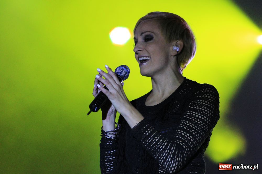 Zdjęcie w galerii na portalu naszraciborz.pl: Wspaniały koncert Ani Wyszkoni wiadomości z regionu
