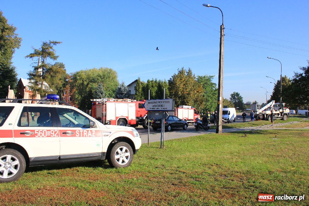 Zdjęcie w galerii na portalu naszraciborz.pl: Jedna osoba ranna w wypadku na Ostrogu wiadomości z regionu