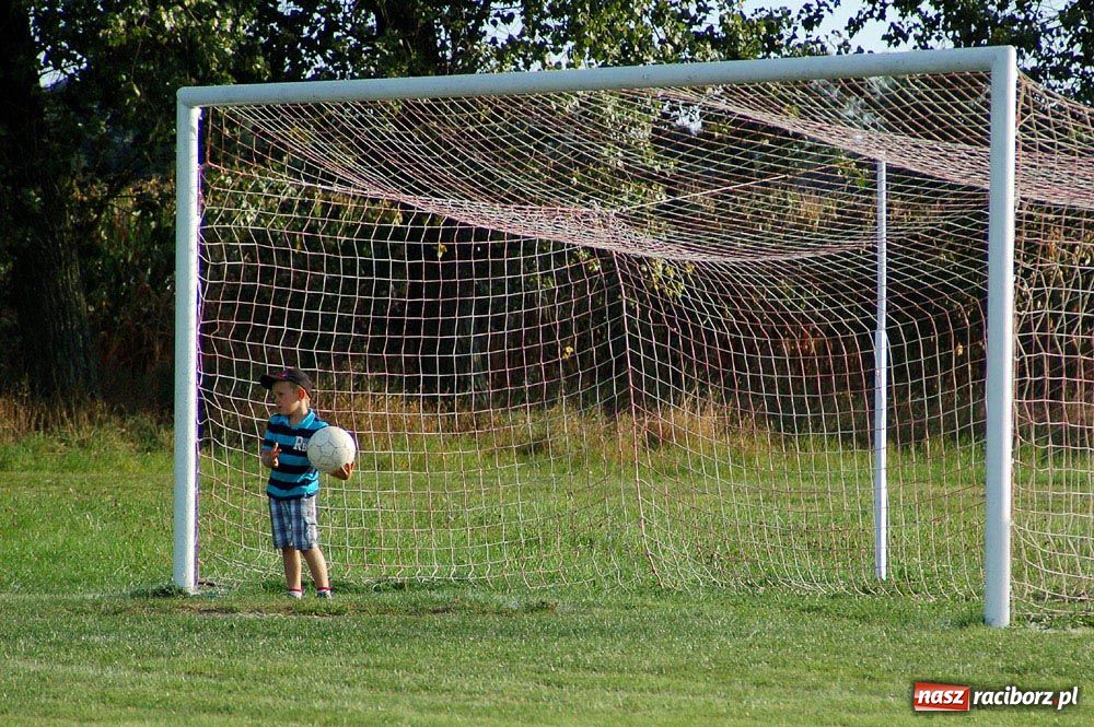 Zdjęcie w galerii na portalu naszraciborz.pl: Podział punktów w Bieńkowicach wiadomości z regionu