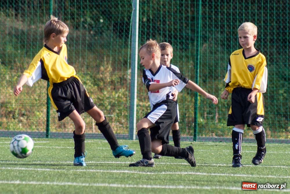 Zdjęcie w galerii na portalu naszraciborz.pl: Przyszłość pokonała Naprzód wiadomości z regionu