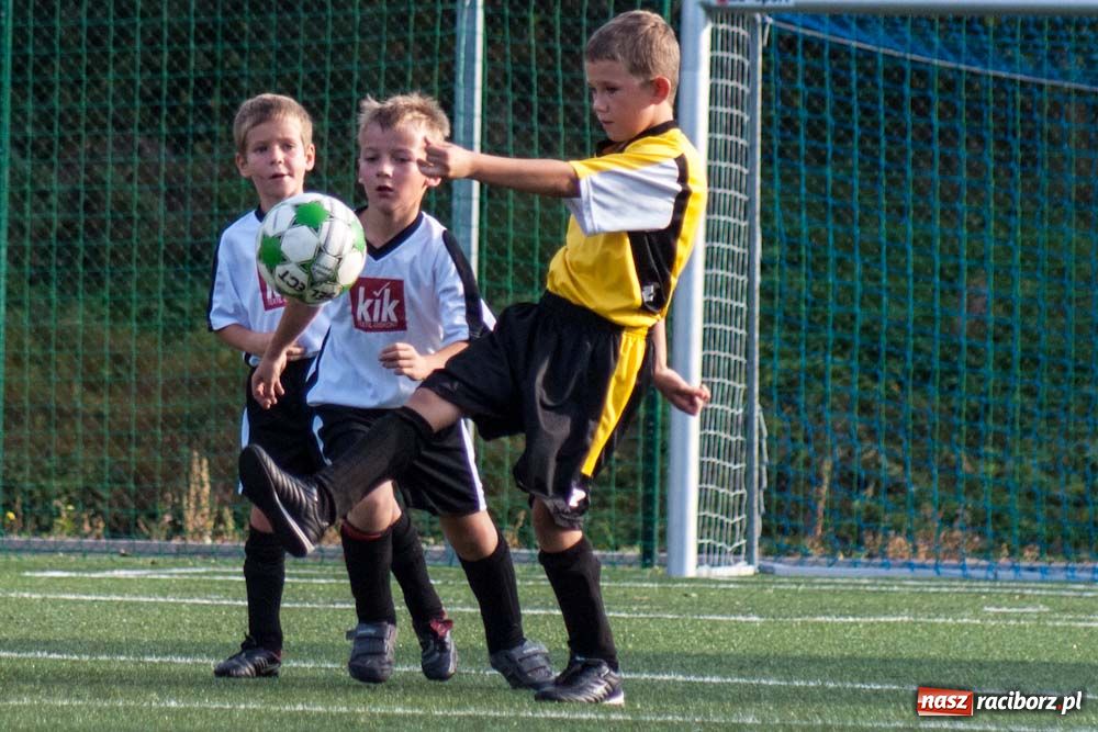 Zdjęcie w galerii na portalu naszraciborz.pl: Przyszłość pokonała Naprzód wiadomości z regionu