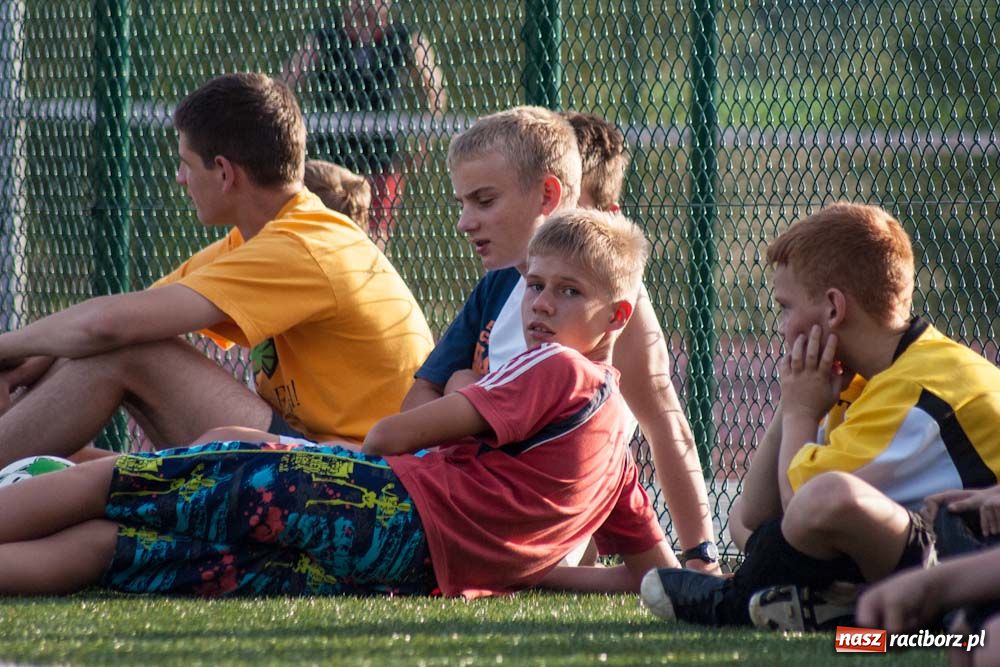 Zdjęcie w galerii na portalu naszraciborz.pl: Przyszłość pokonała Naprzód wiadomości z regionu