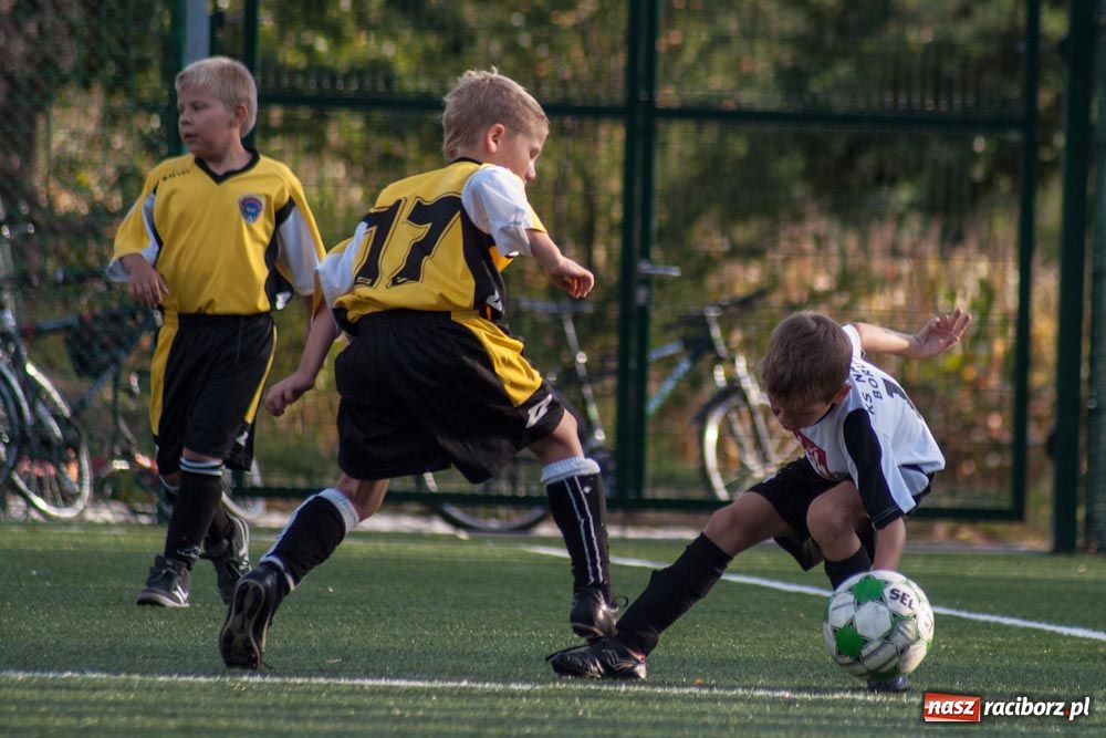 Zdjęcie w galerii na portalu naszraciborz.pl: Przyszłość pokonała Naprzód wiadomości z regionu
