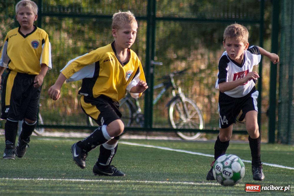 Zdjęcie w galerii na portalu naszraciborz.pl: Przyszłość pokonała Naprzód wiadomości z regionu
