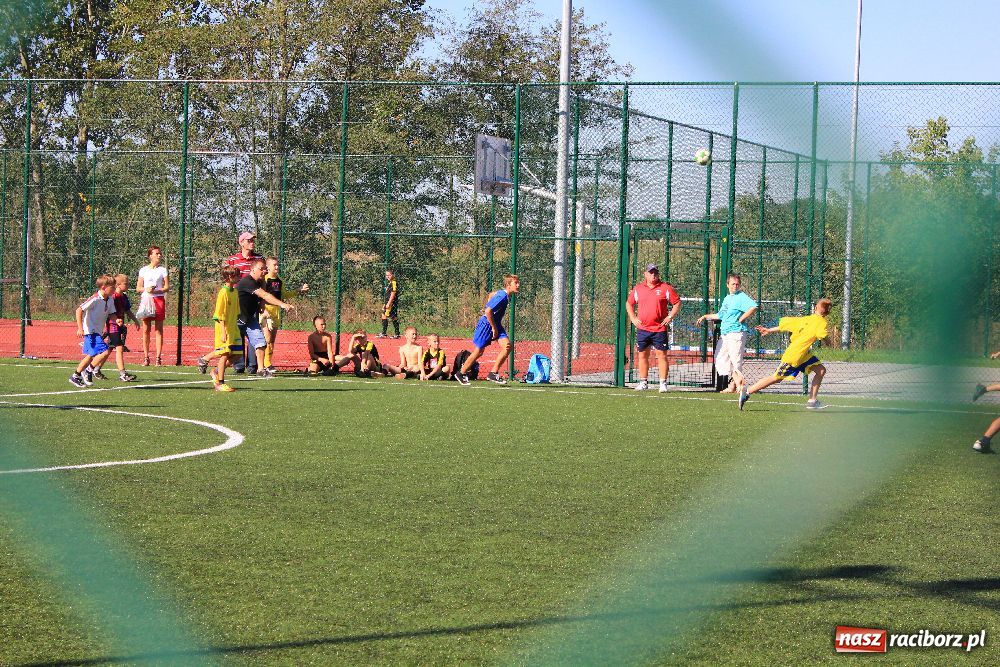 Zdjęcie w galerii na portalu naszraciborz.pl: Eliminacje na orliku w Krzanowicach wiadomości z regionu