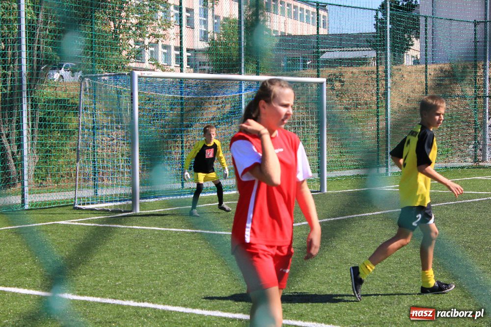 Zdjęcie w galerii na portalu naszraciborz.pl: Eliminacje na orliku w Krzanowicach wiadomości z regionu