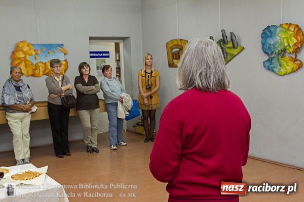 Zdjęcie w galerii na portalu naszraciborz.pl: Wernisaż Wszołka; Uwolnione z ram wiadomości z regionu