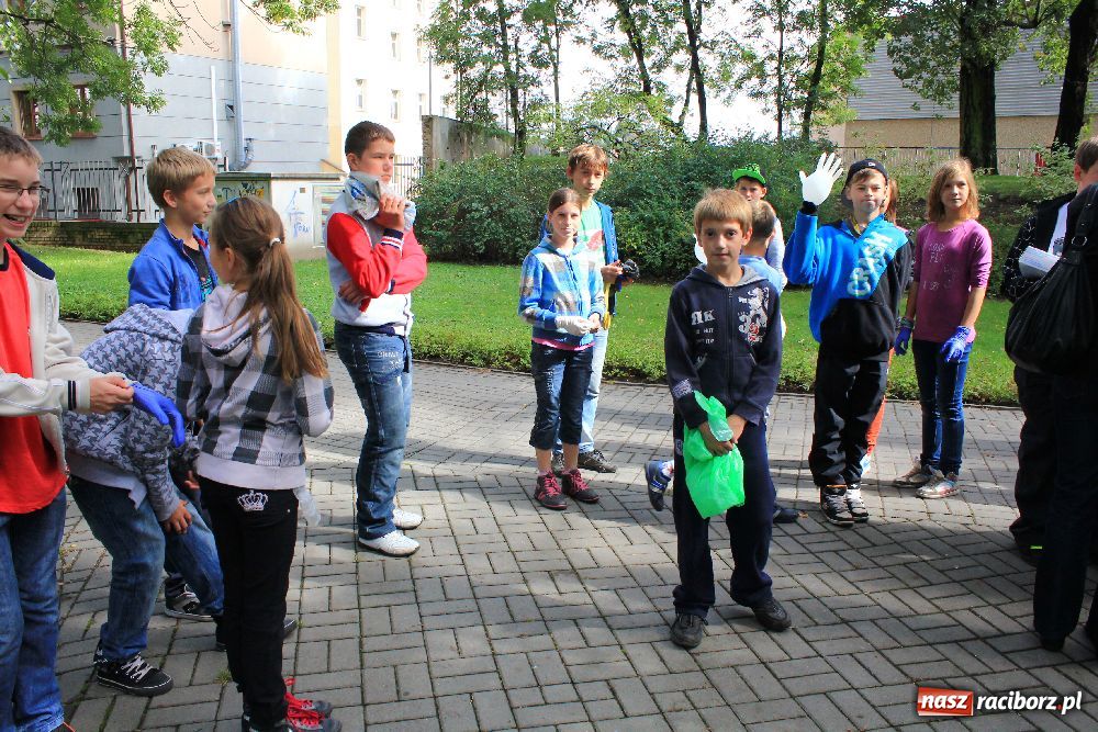 Zdjęcie w galerii na portalu naszraciborz.pl: Akcja sprzątania świata w Raciborzu wiadomości z regionu