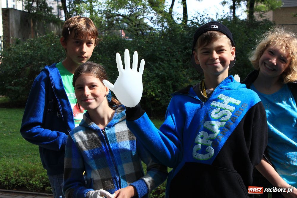 Zdjęcie w galerii na portalu naszraciborz.pl: Akcja sprzątania świata w Raciborzu wiadomości z regionu