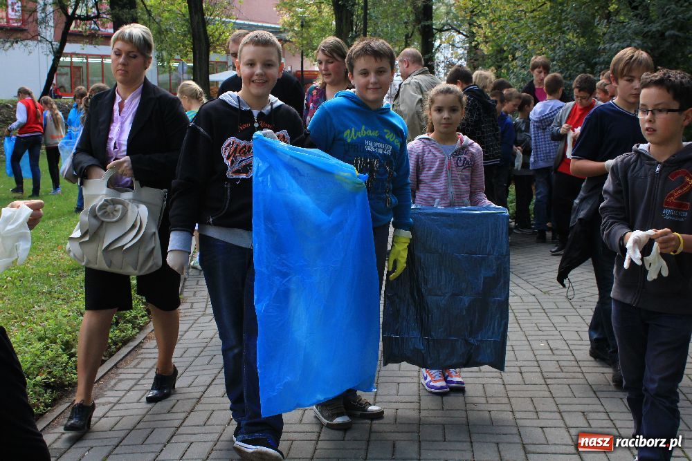 Zdjęcie w galerii na portalu naszraciborz.pl: Akcja sprzątania świata w Raciborzu wiadomości z regionu