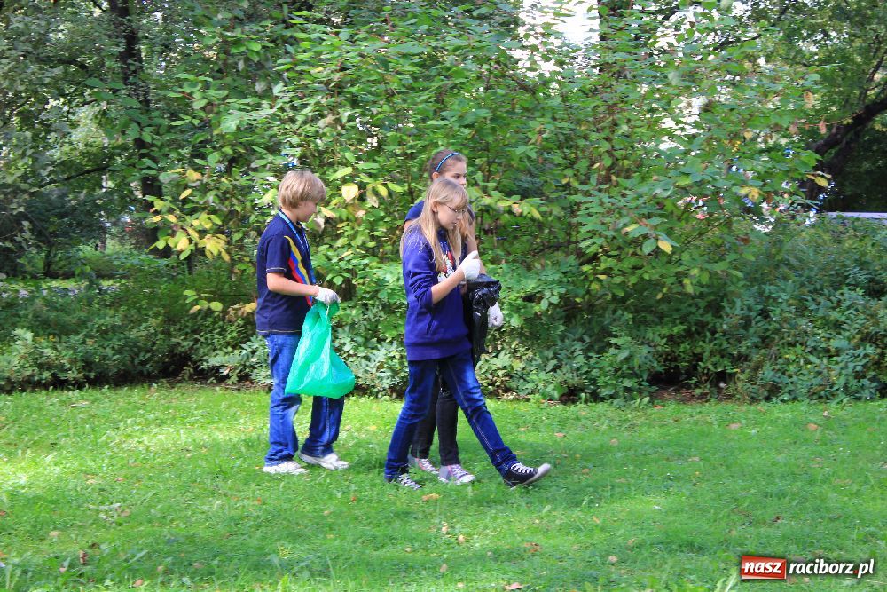 Zdjęcie w galerii na portalu naszraciborz.pl: Akcja sprzątania świata w Raciborzu wiadomości z regionu