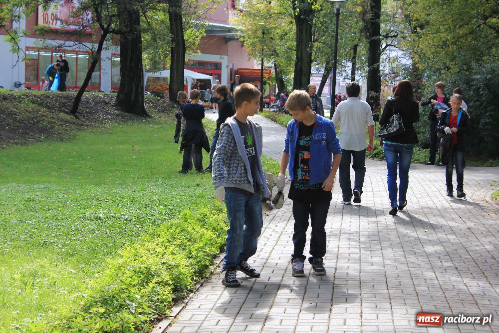Zdjęcie w galerii na portalu naszraciborz.pl: Akcja sprzątania świata w Raciborzu wiadomości z regionu