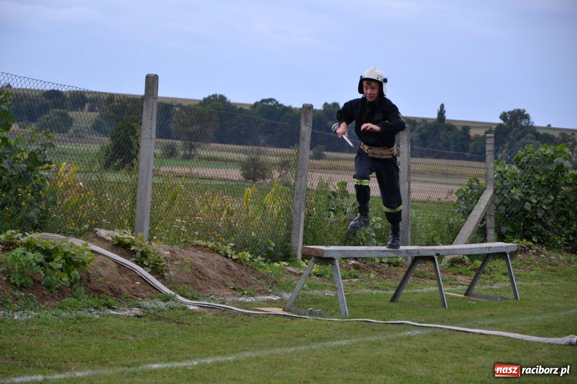 Zdjęcie w galerii na portalu naszraciborz.pl: Owsiszcze mistrzem gminy Krzyżanowice wiadomości z regionu