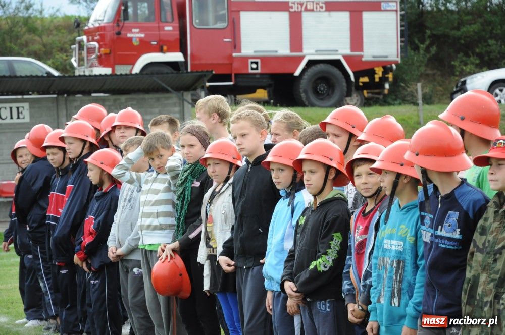 Zdjęcie w galerii na portalu naszraciborz.pl: Owsiszcze mistrzem gminy Krzyżanowice wiadomości z regionu