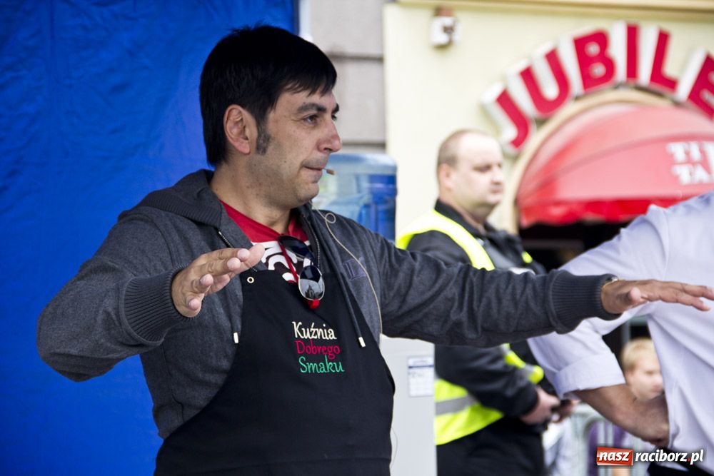Zdjęcie w galerii na portalu naszraciborz.pl: Cozza czarował włoską kuchnią wiadomości z regionu