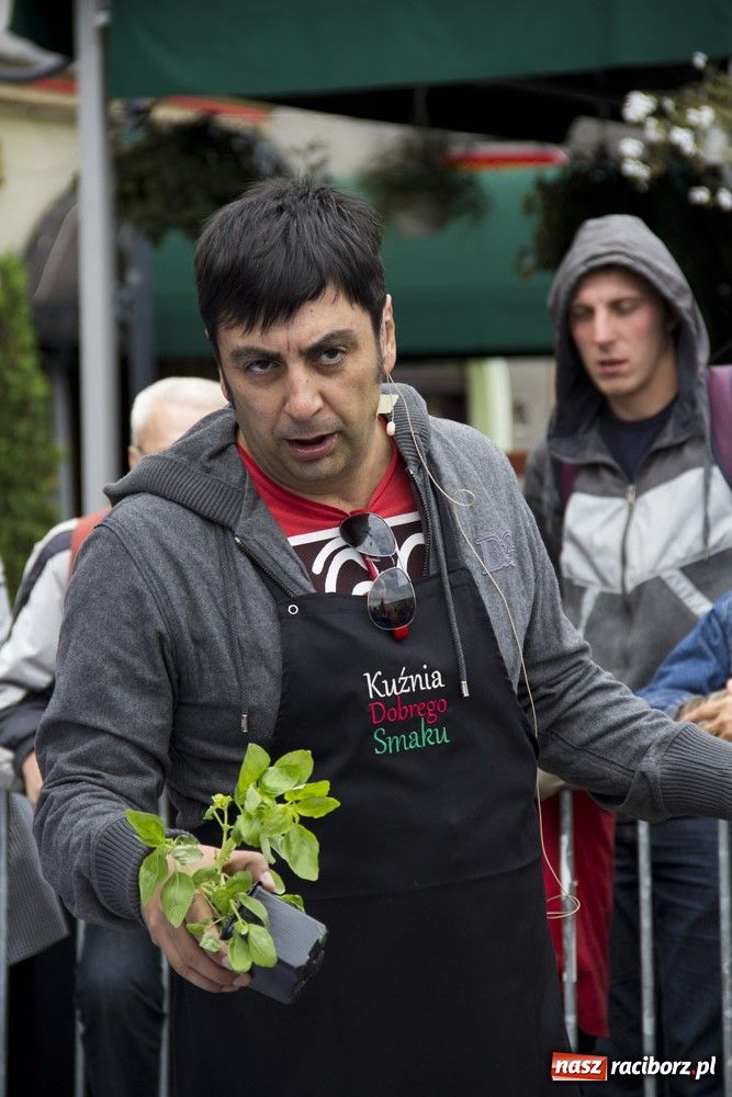 Zdjęcie w galerii na portalu naszraciborz.pl: Cozza czarował włoską kuchnią wiadomości z regionu